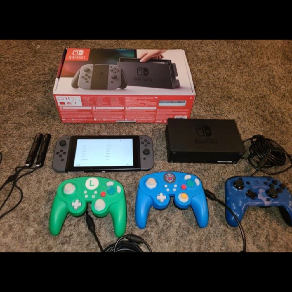 Nintendo switch - Picture 5 of 5